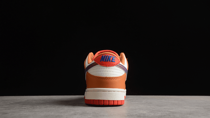 Dunk low curry game 4