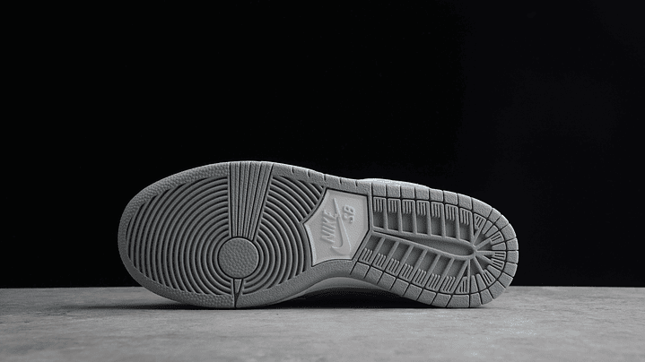 Dunk low ishod wair flat 3