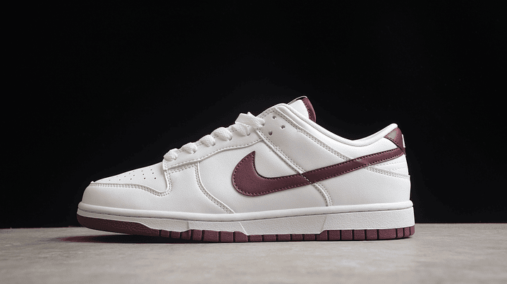 Dunk low night maroon 1