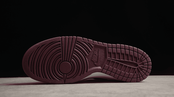Dunk low night maroon 3