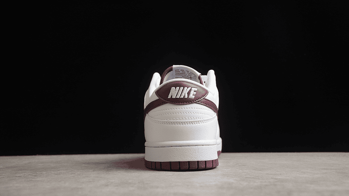 Dunk low night maroon 4
