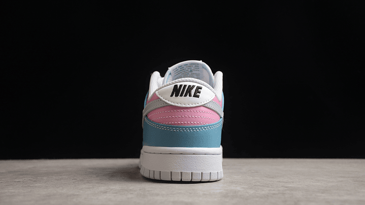 Dunk low blue grey pink 4