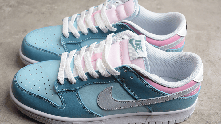 Dunk low blue grey pink 5