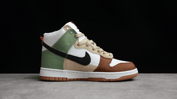 Dunk high LX toasty 2