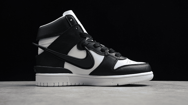 Dunk high ambush black & white 2