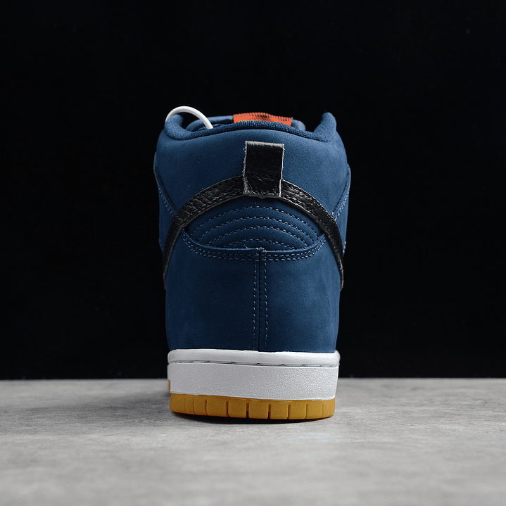 Dunk high orange label midnight navy 4