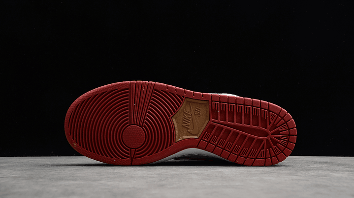 Dunk high sail bright crimson 3