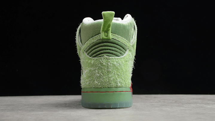 Dunk high strawberry cough 4