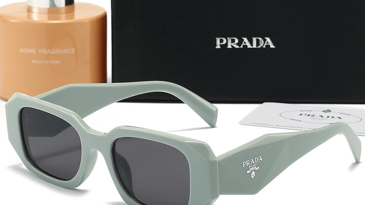 Gafas Prada verde agua 1