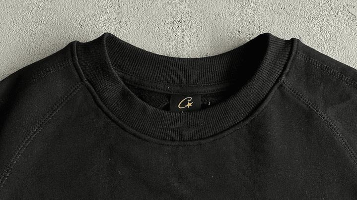 Crewneck corteiz negro minimalista  2