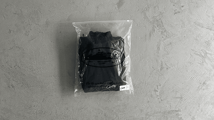 Pants Corteiz negro minimalista 8