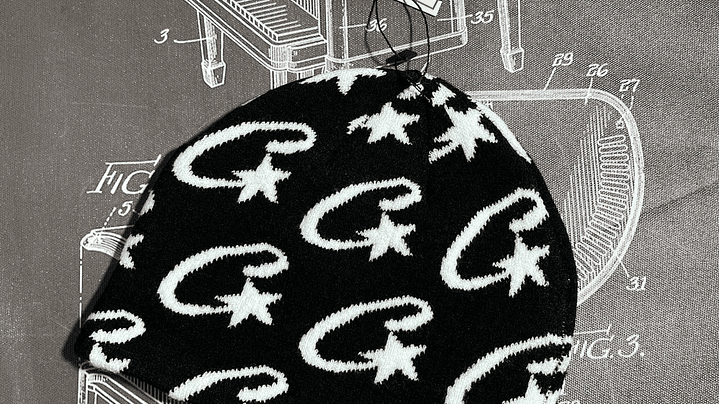 Gorro de lana Corteiz star negro 1