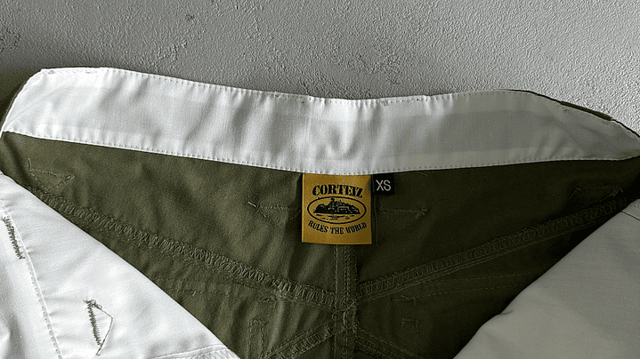 Short Corteiz Slant pocket green  3