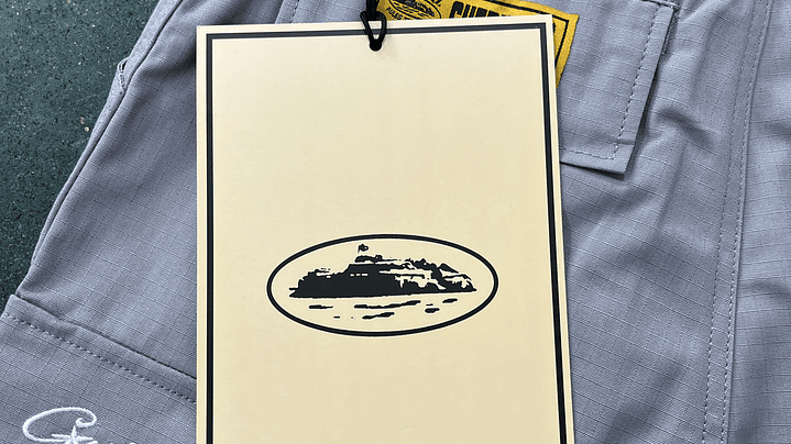 Short Corteiz cargo grey island 8