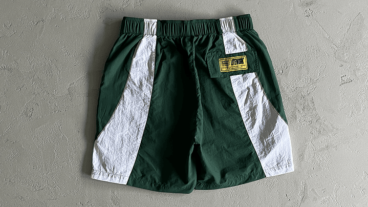 Short Corteiz Slant pocket green 2