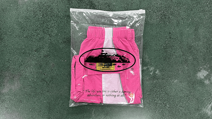 Short Corteiz Slant pocket pink 5