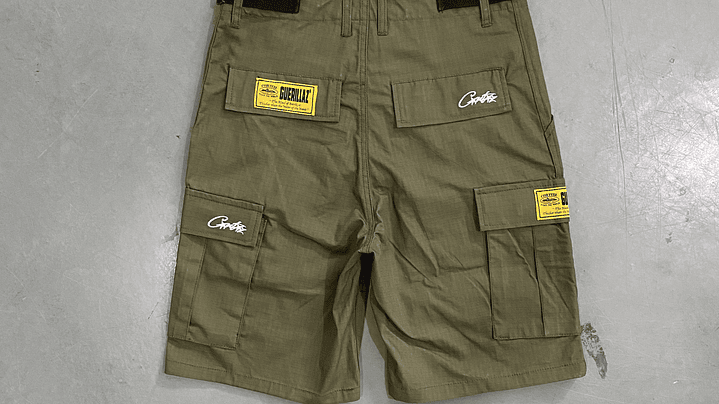 Short Corteiz cargo olive 2
