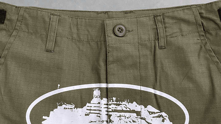 Short Corteiz cargo olive 3