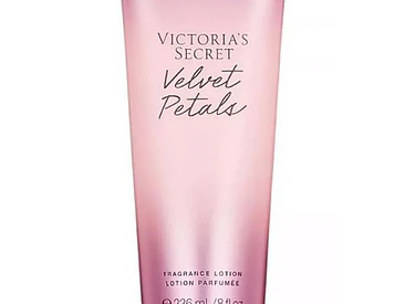 Victoria's Secret Velvet Petals Body Mist 250ml 1