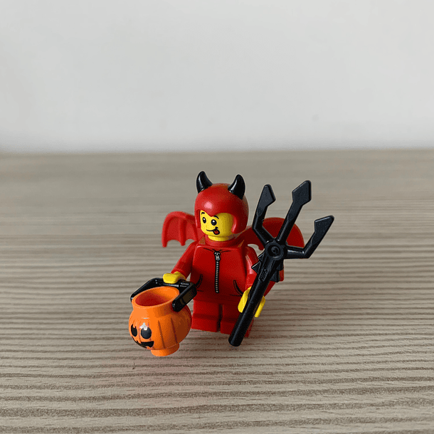 Cute Little Devil, Series 16 3