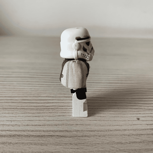 Sandtrooper: hombrera blanca, mochila de supervivencia, manchas de suciedad, estampado de cabeza de pasamontañas 2