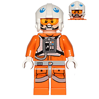 Dak Ralter (con bolsillos en las piernas)