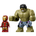 Batalla Legendaria: Hulkbuster vs. Hulk 4
