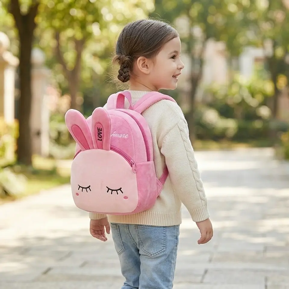 Mochila Infantil De Peluche de Conejito Rosa 2