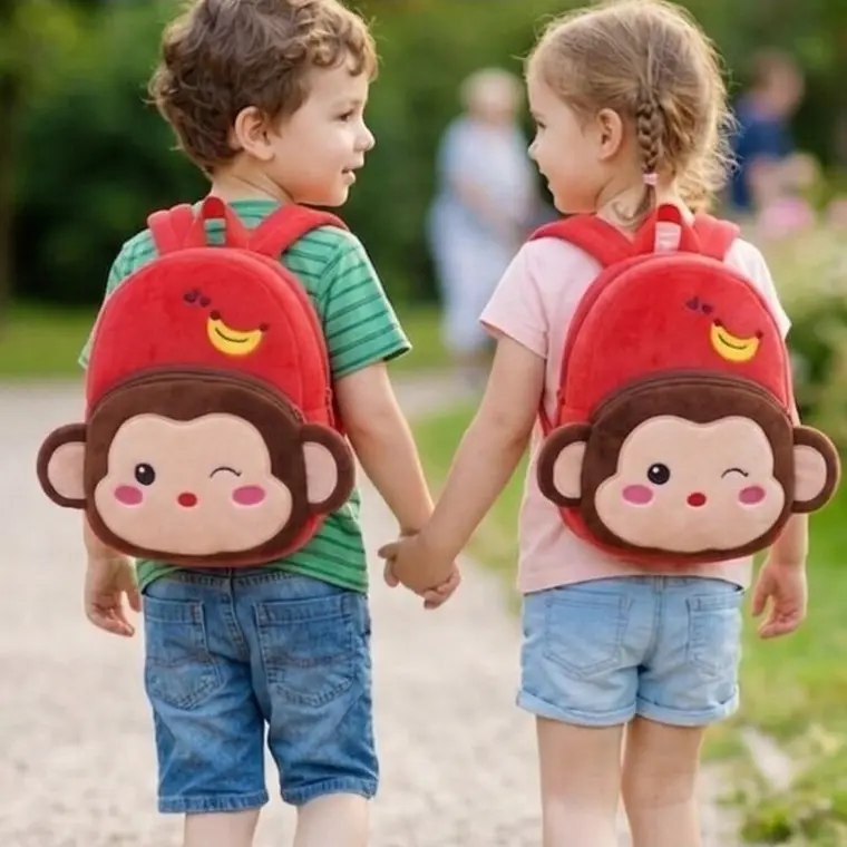 Mochila Infantil De Peluche de Monito Rojo 2
