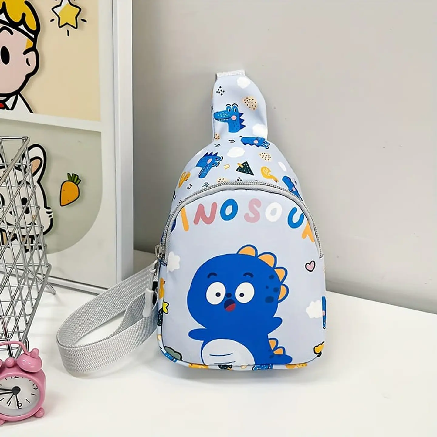 Mochila Cruzada Infantil Blanca con Dinosaurio Azul 1