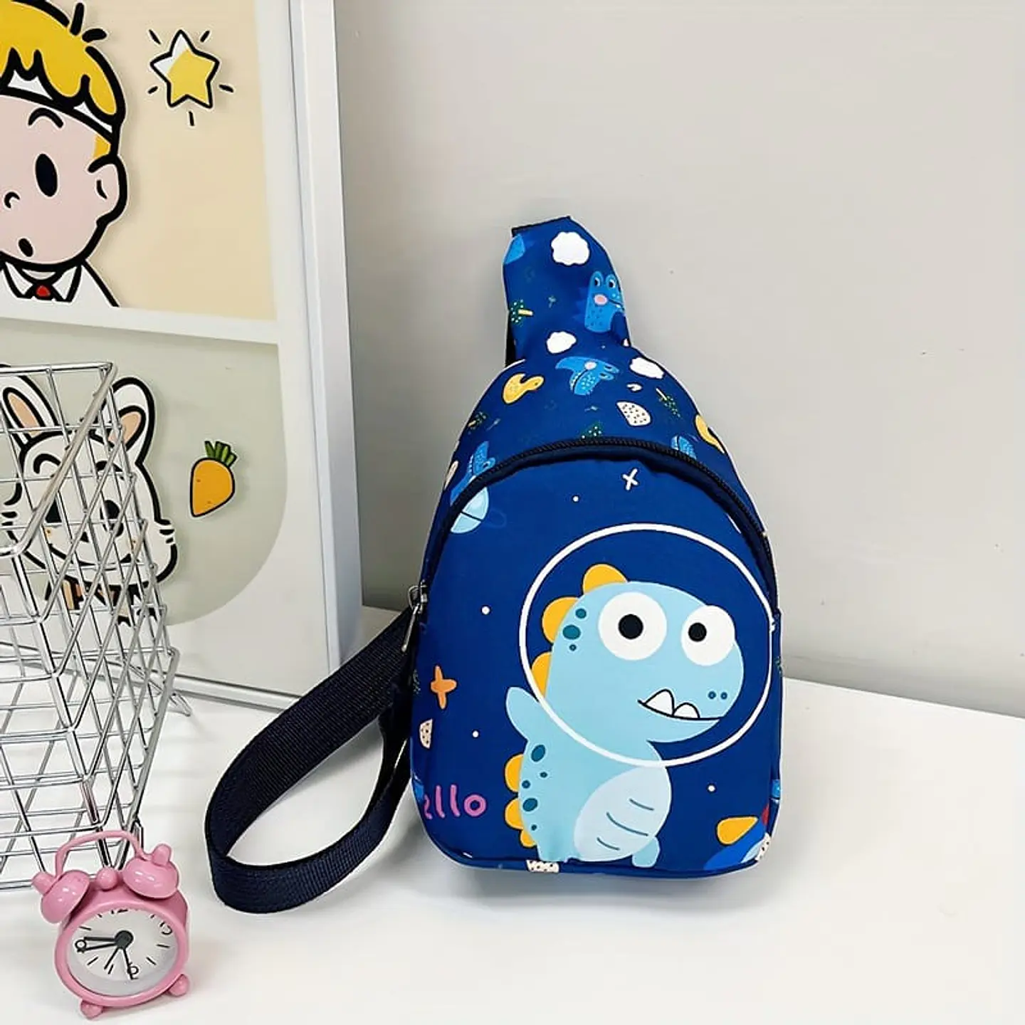 Mochila Cruzada Infantil Azul con Dinosaurio Celeste 1