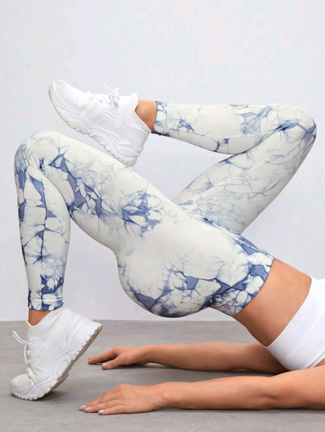 Light blue camouflage leggings 1