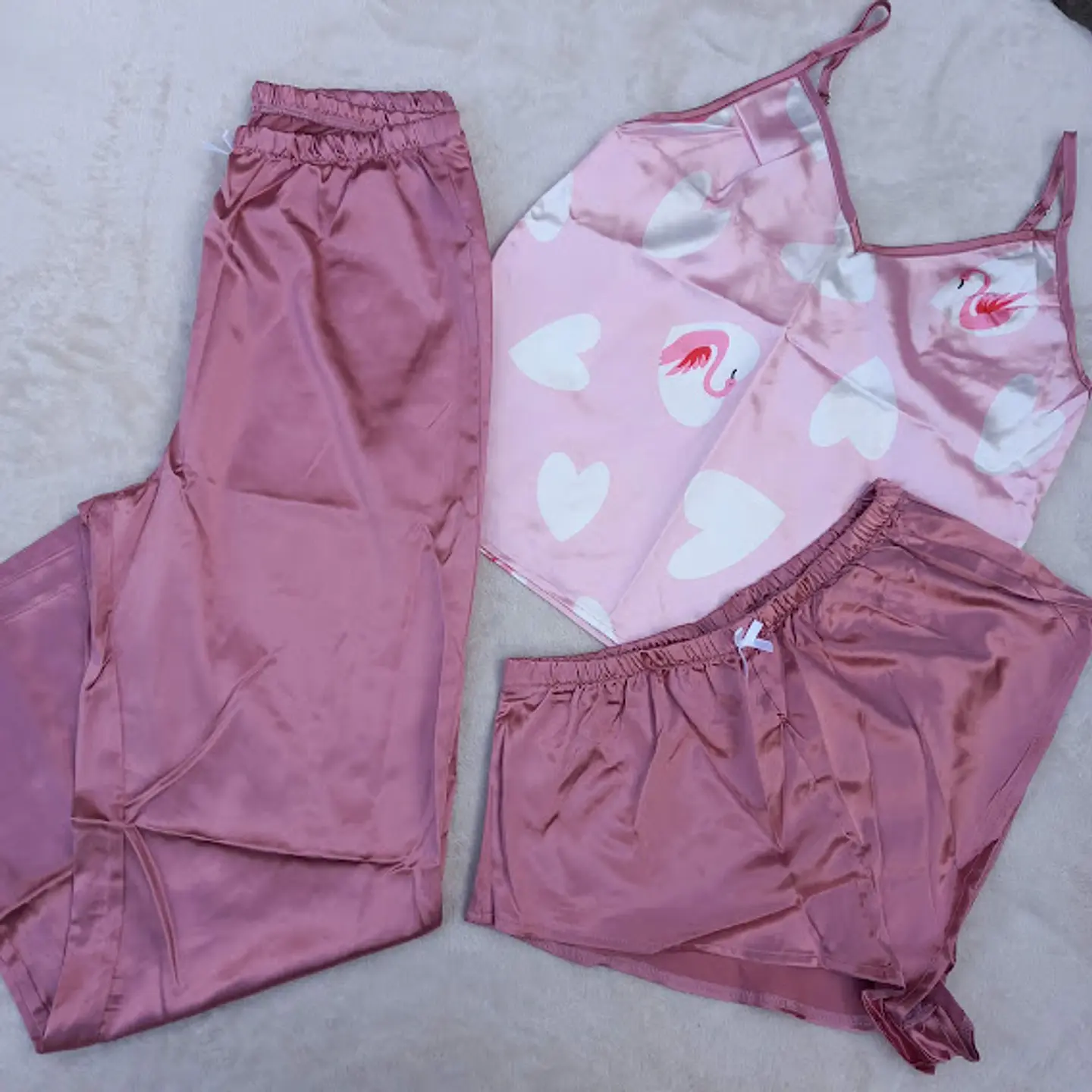 Pijama Tres Piezas Satín Cisne 1