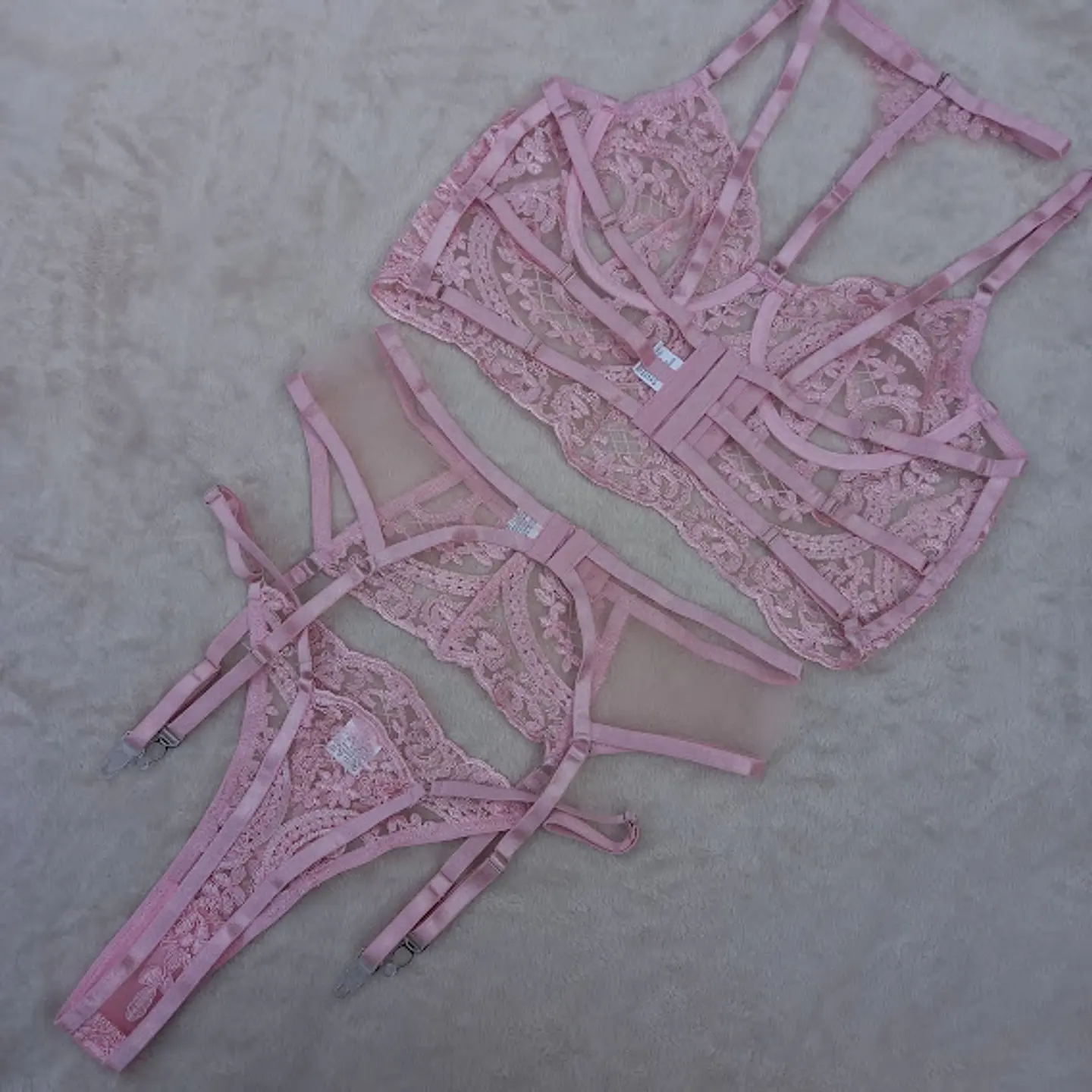 Conjunto Flores Bordadas 2