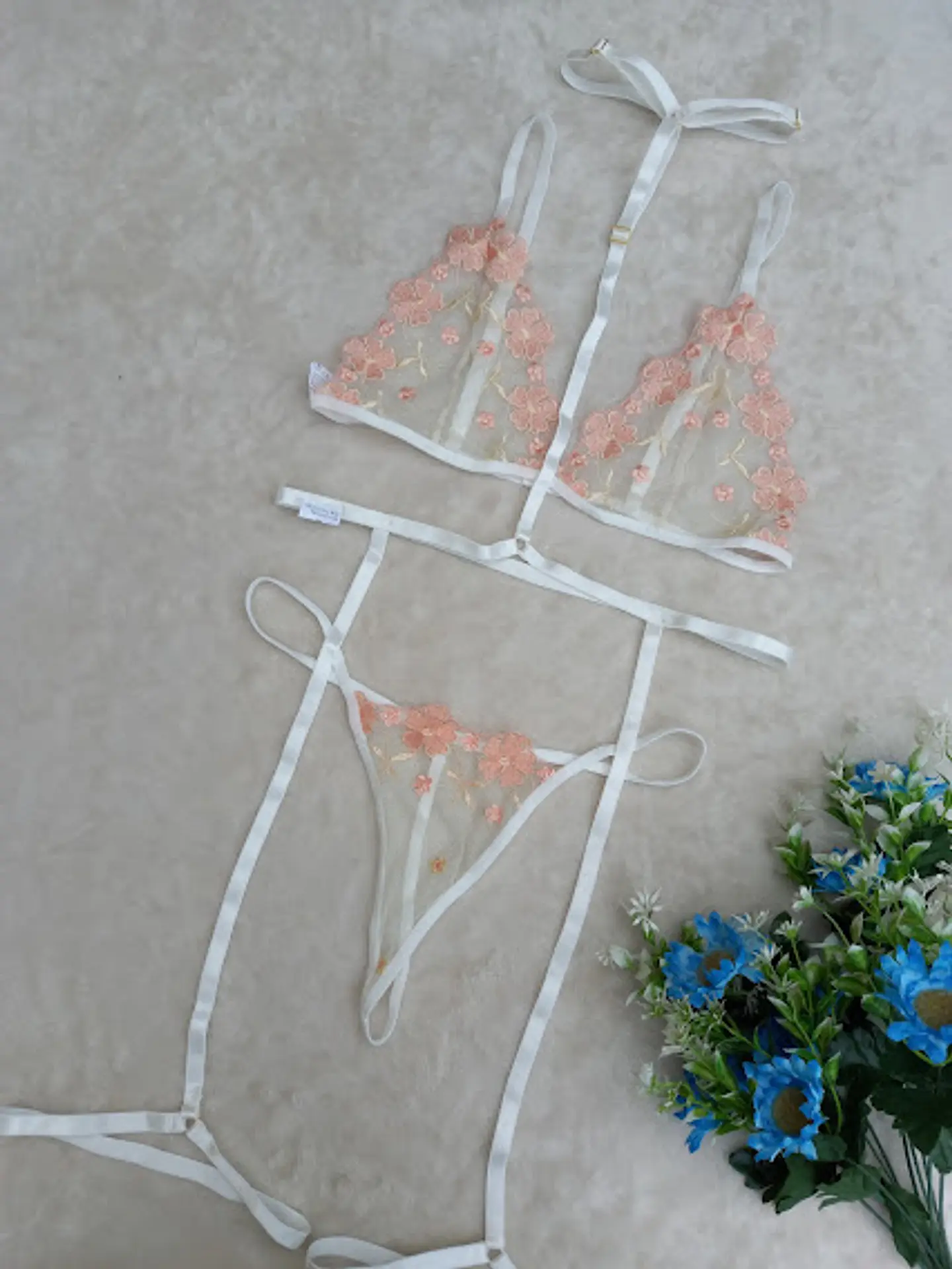 Conjunto Flores Bordadas 1