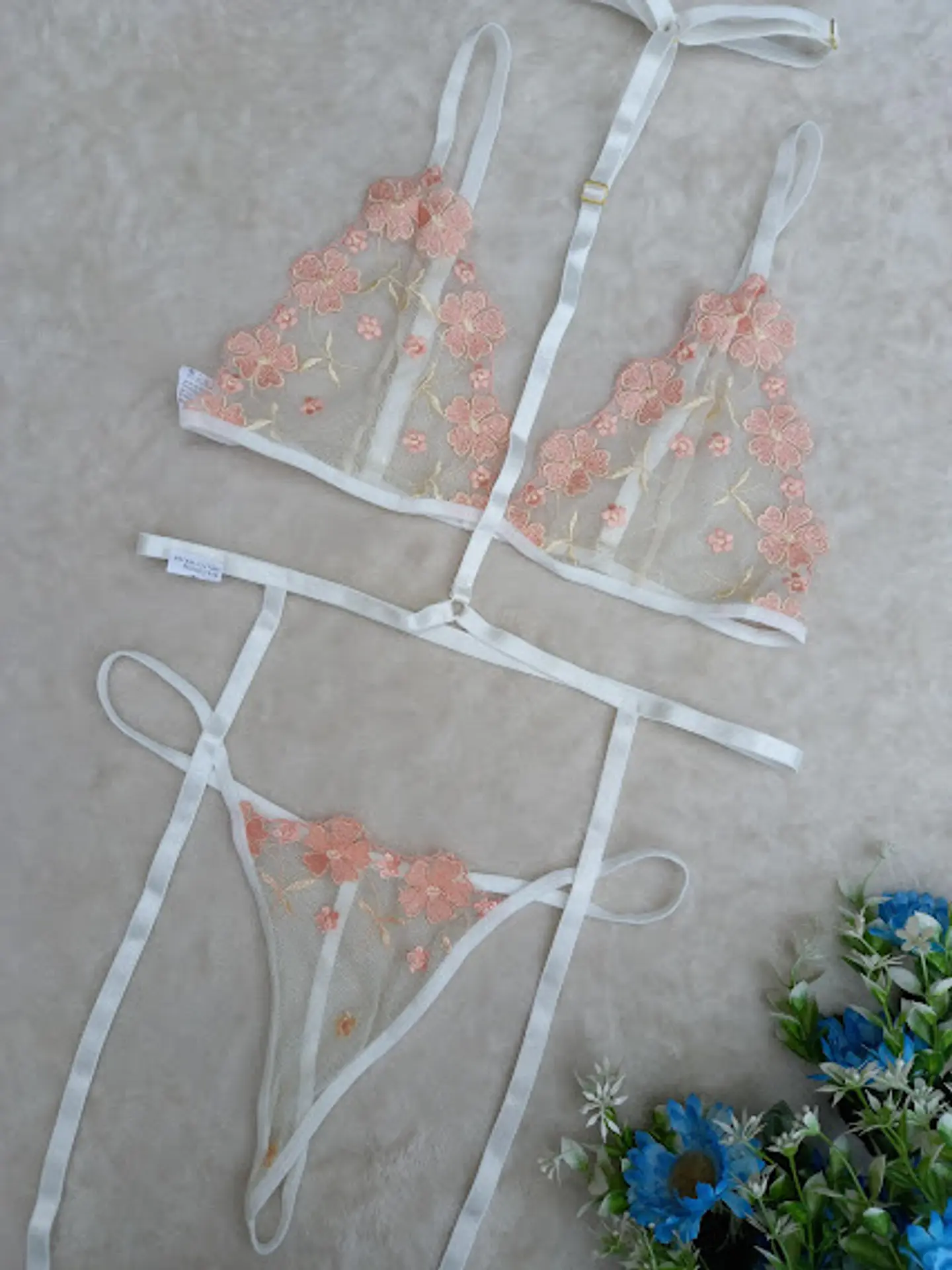 Conjunto Flores Bordadas 2