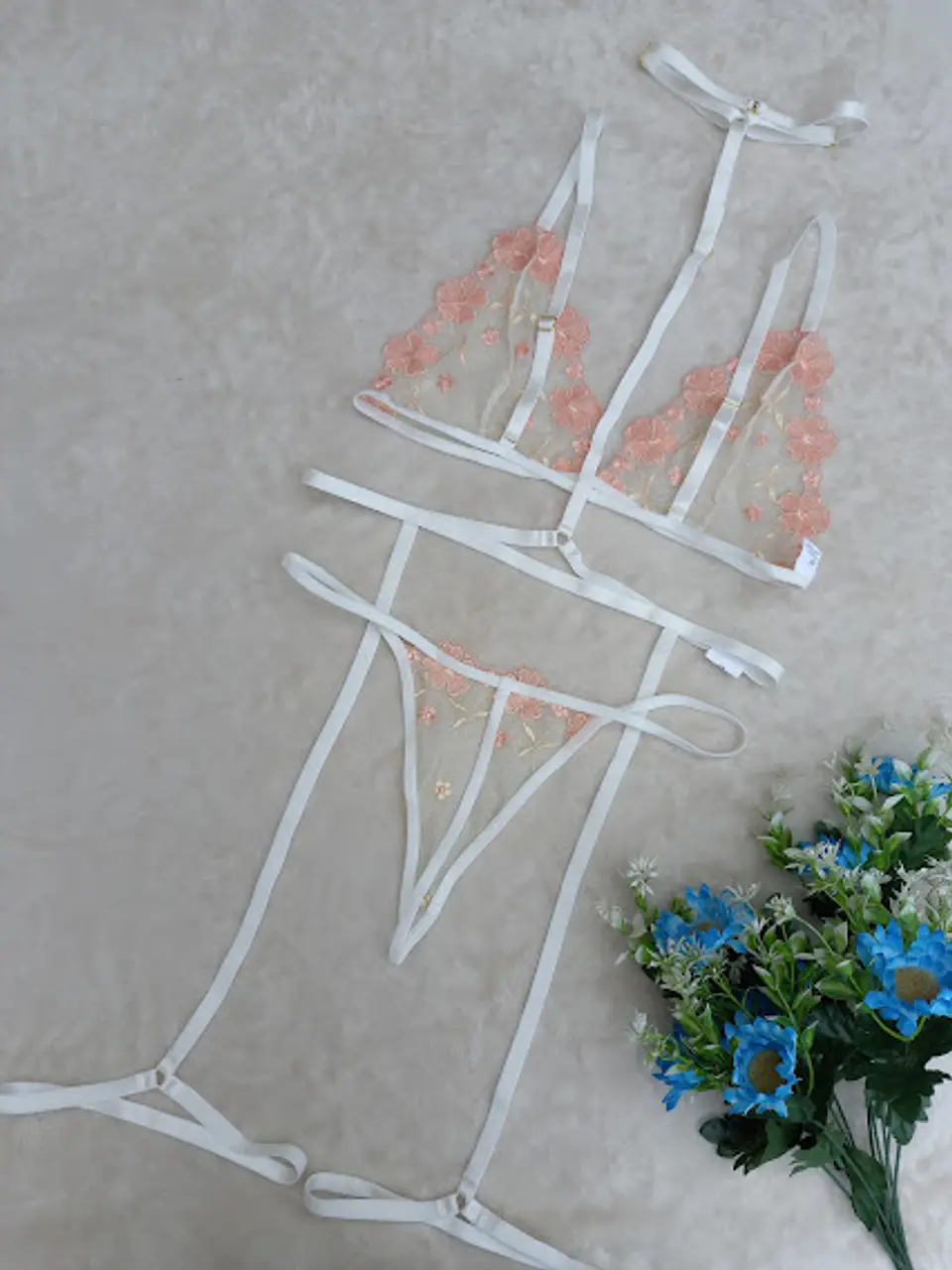 Conjunto Flores Bordadas 3