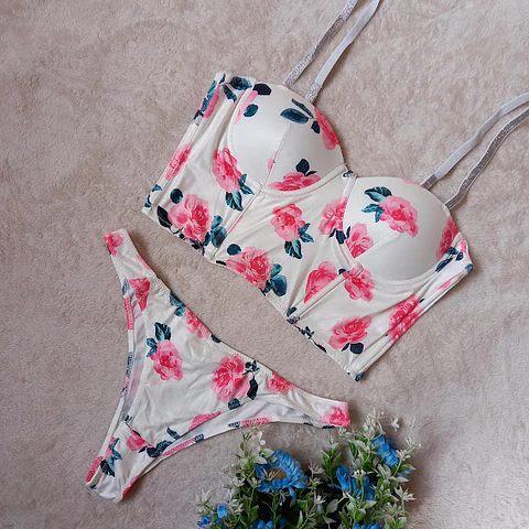 Conjunto Estampado de Flores
