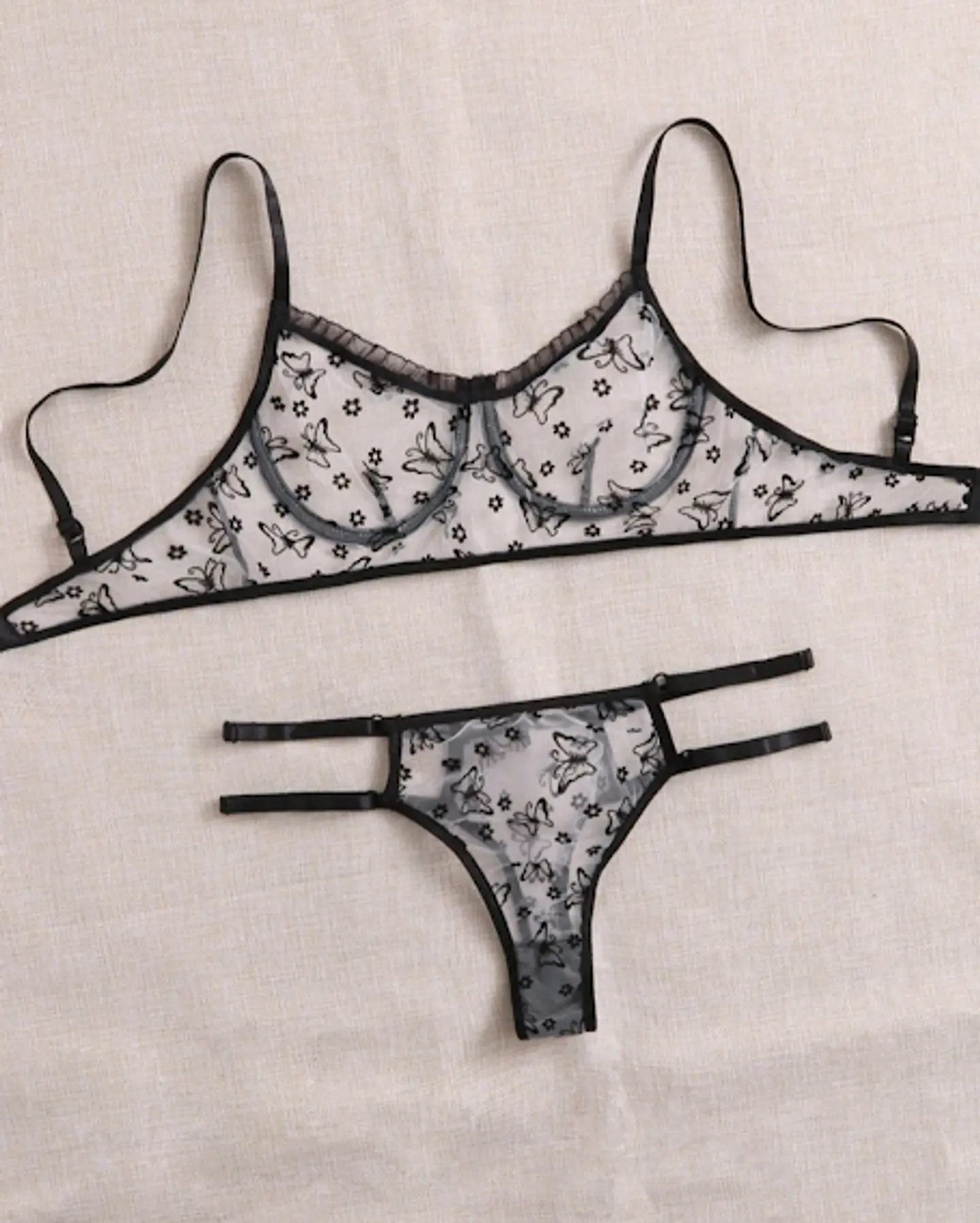 Conjunto Mariposas de Terciopelo 1