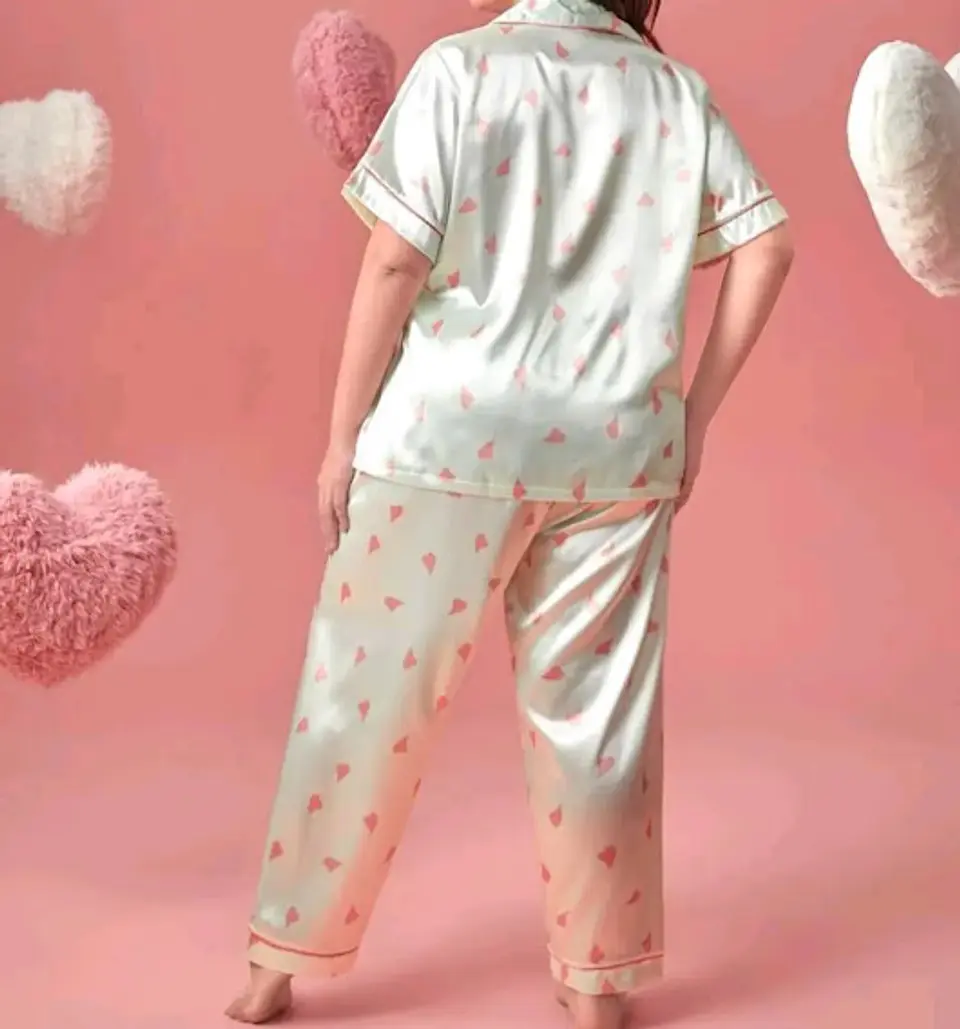 Pijama Satín Estampado de Corazones 2
