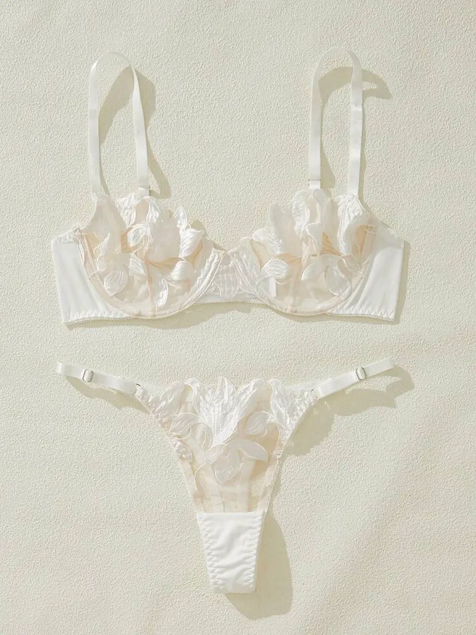 Conjunto Flores Bordadas 3