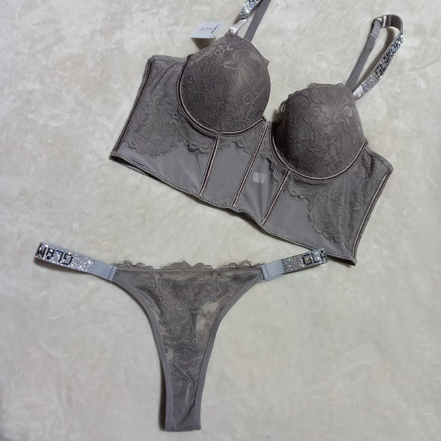 Conjunto GLAMOROUS 3