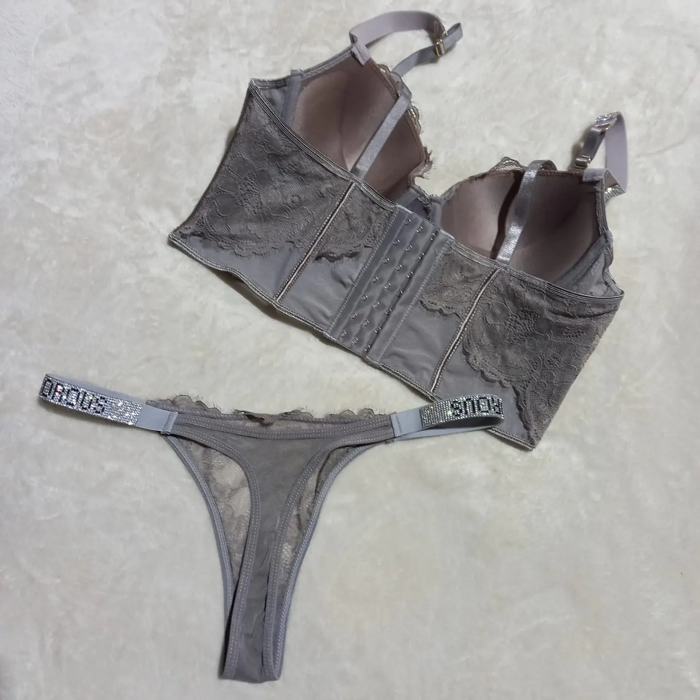 Conjunto GLAMOROUS 4