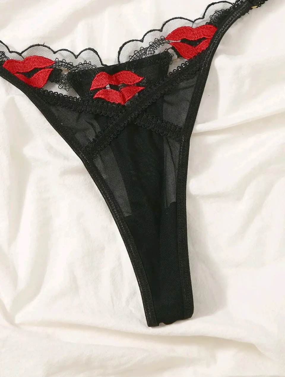 Conjunto Labios Bordados 5