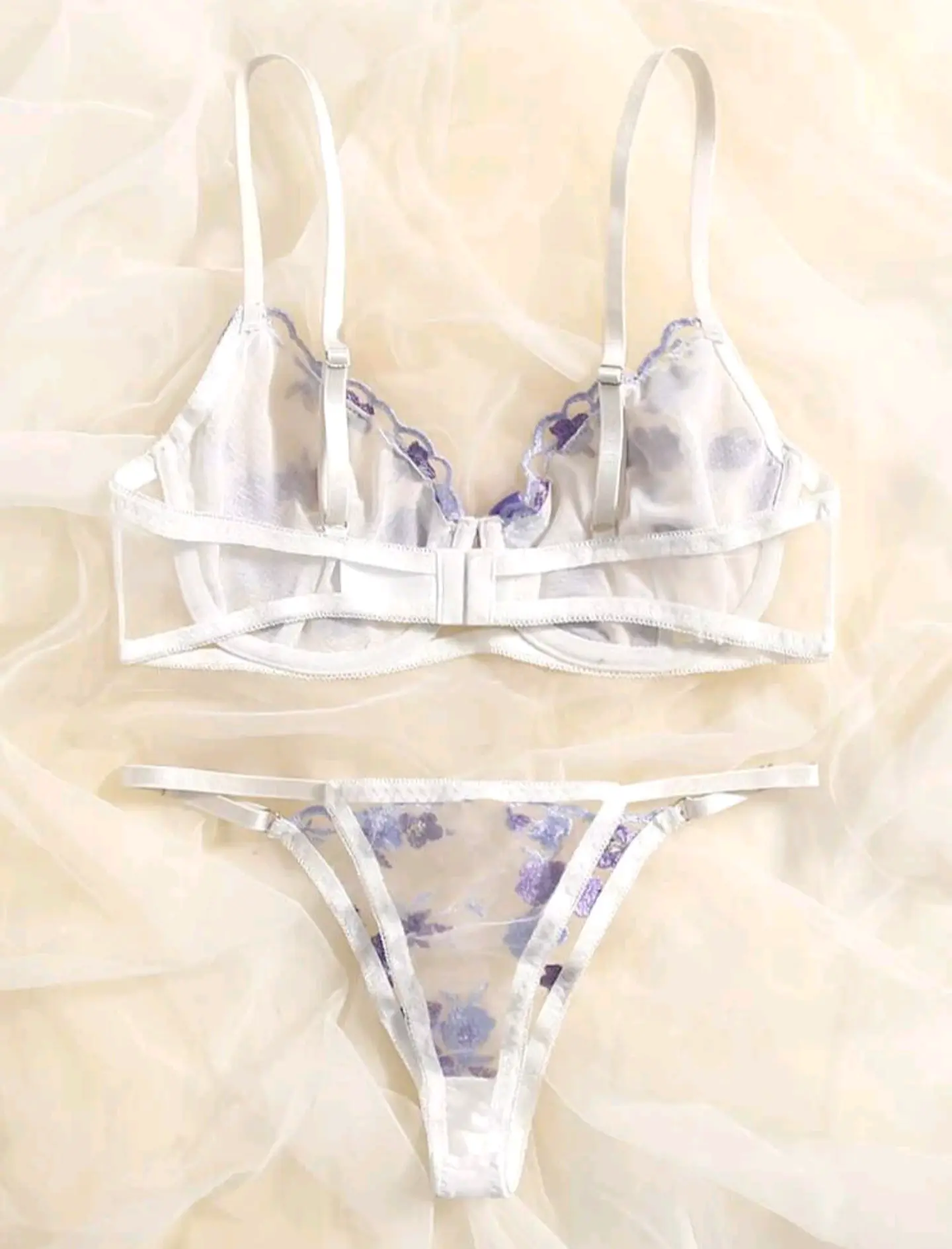 Conjunto Flores Bordadas 2