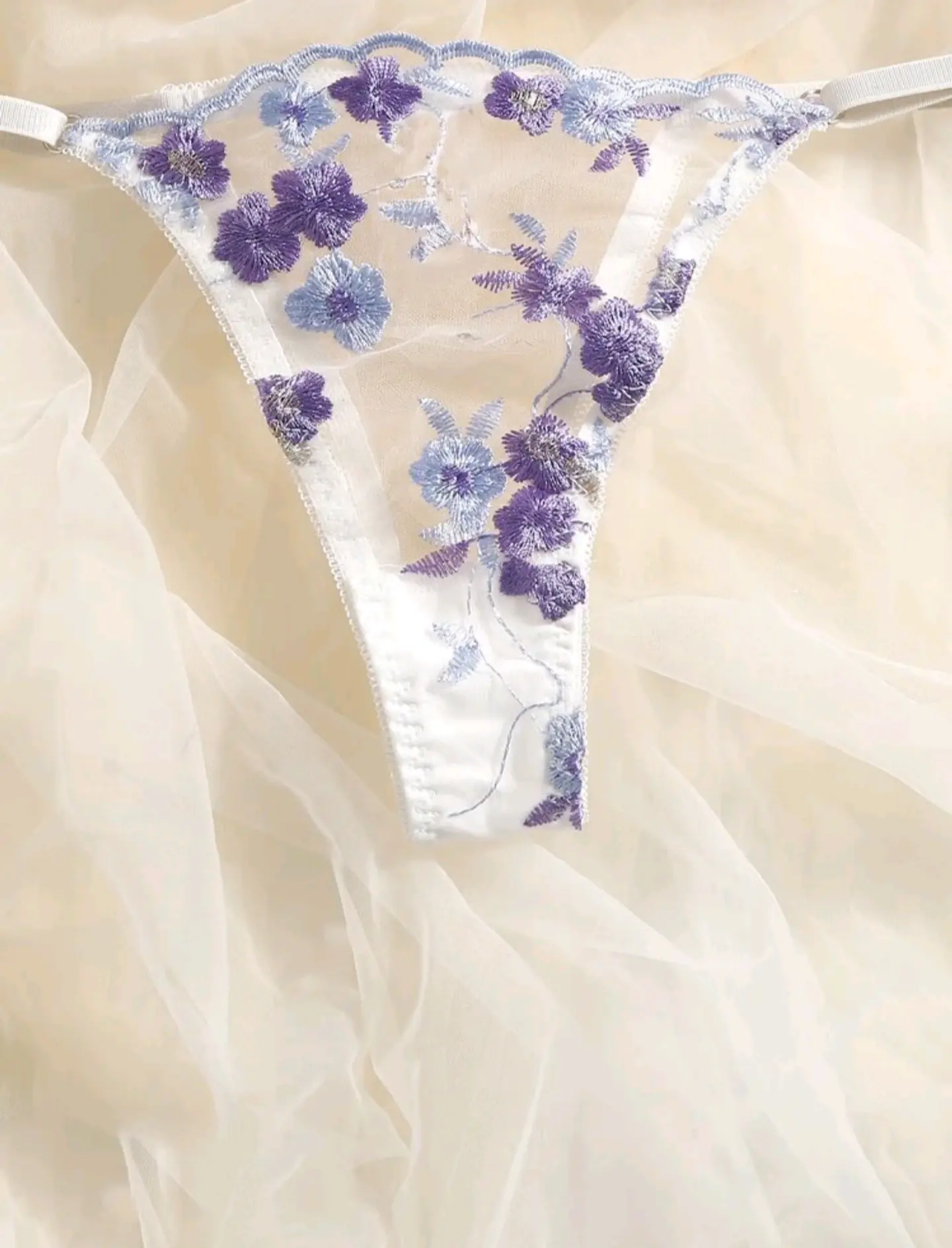 Conjunto Flores Bordadas 3