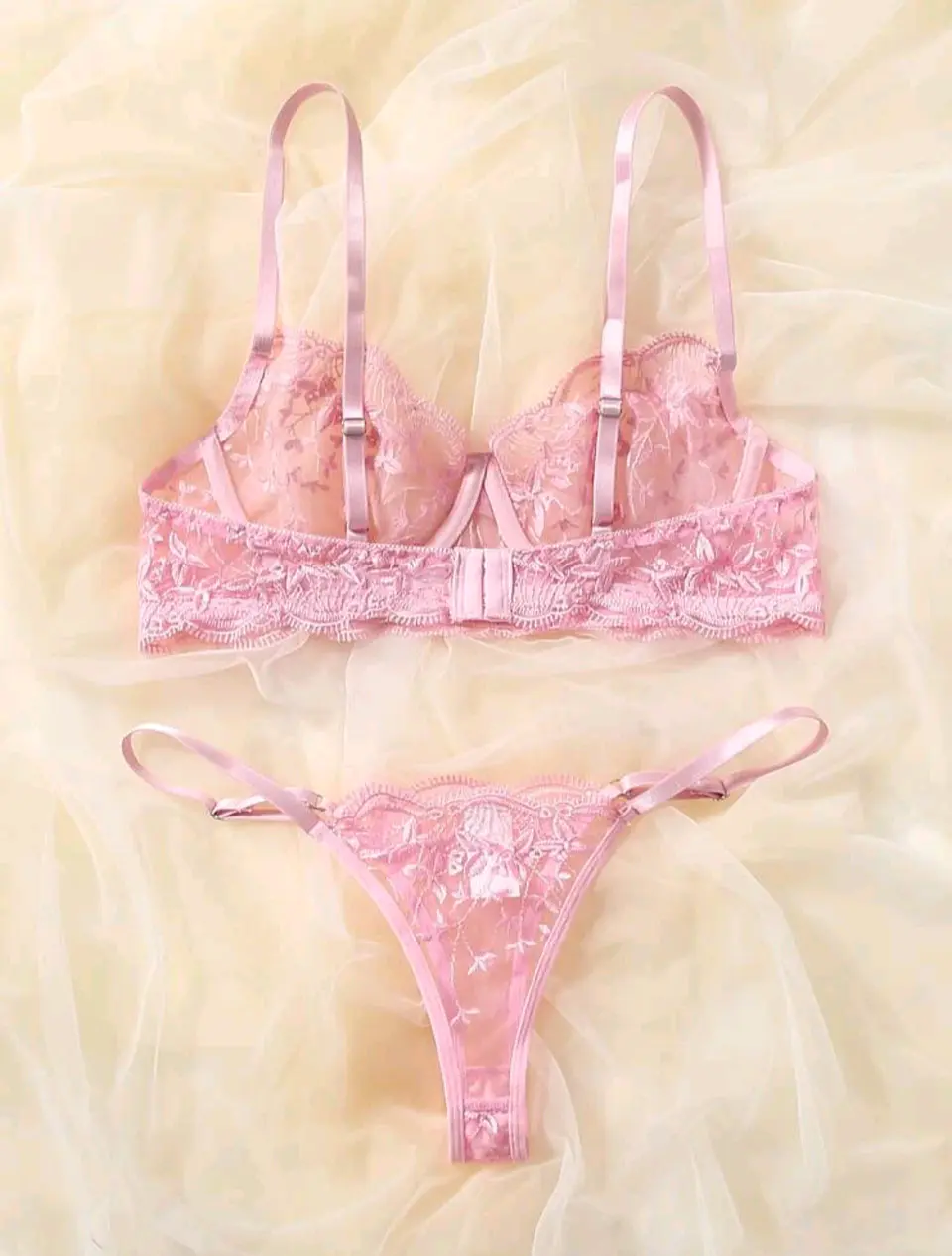 Conjunto Flores Bordadas 2