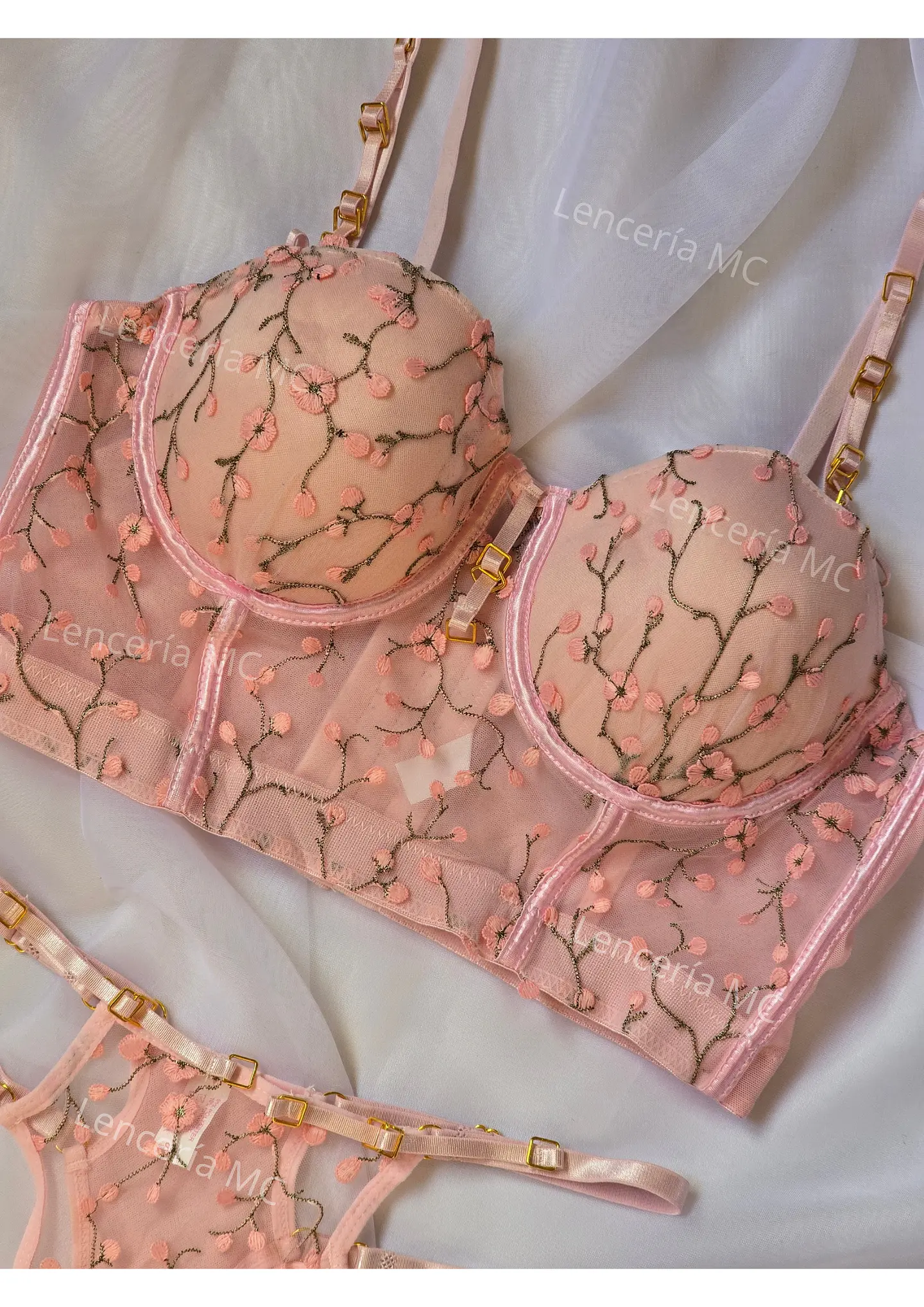 Conjunto Flores Bordadas 2