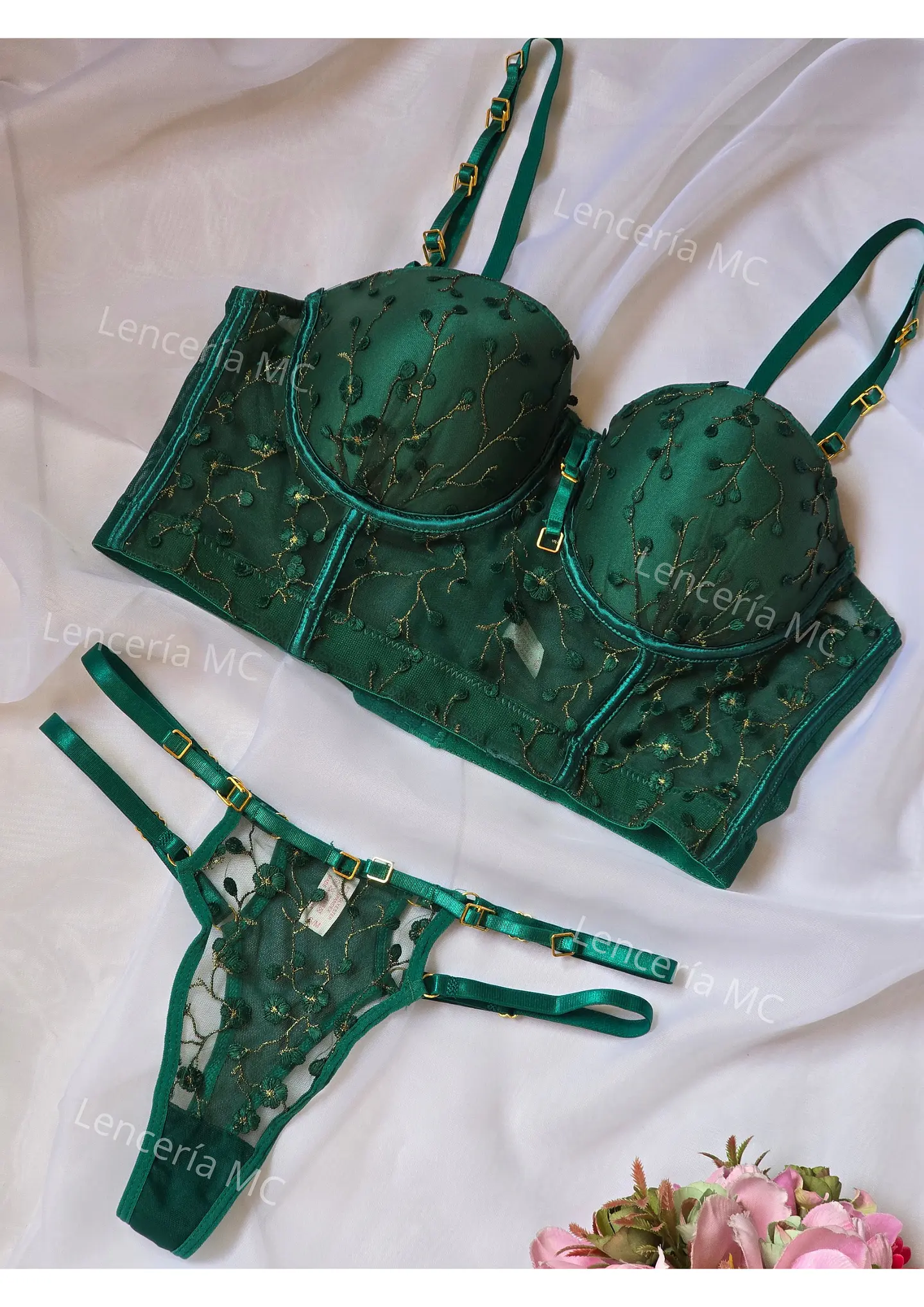Conjunto Flores Bordadas 1
