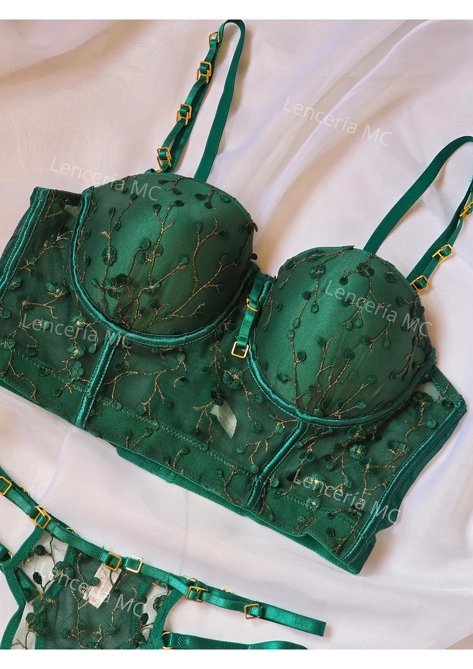 Conjunto Flores Bordadas 2